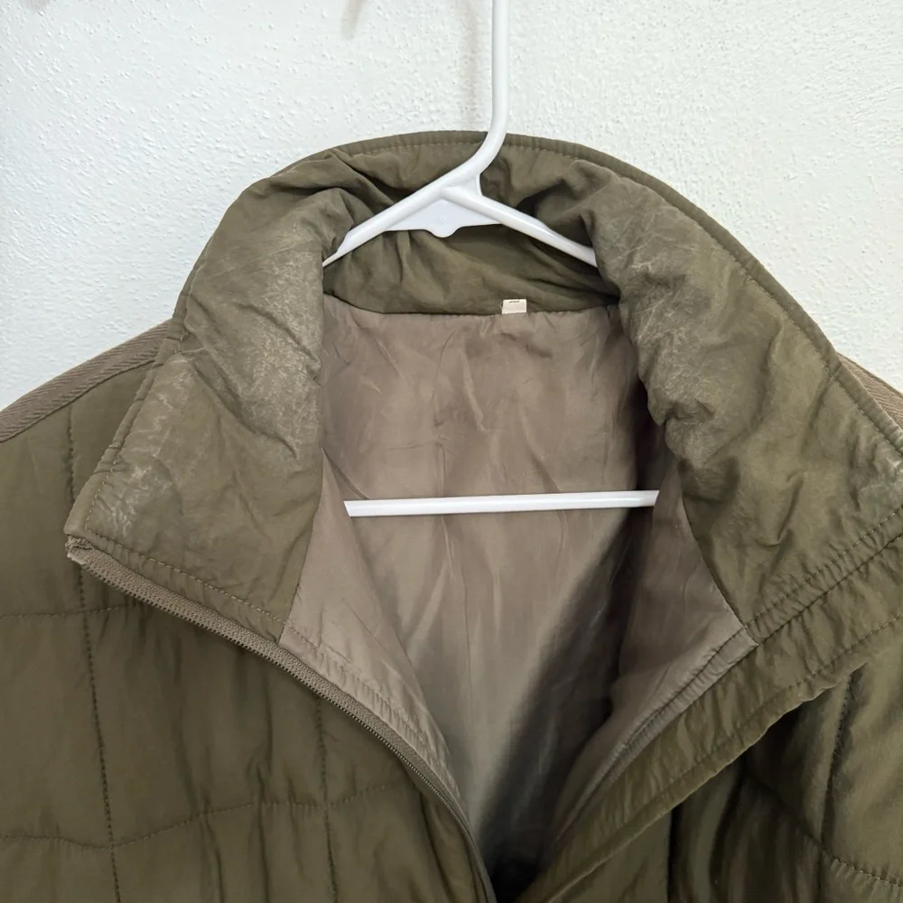 N/A quilted olive